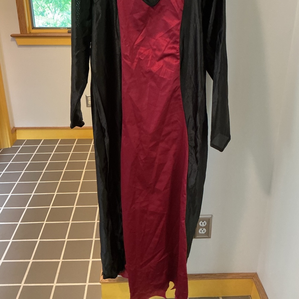 Rubie’s Black & Burgundy V neck Halloween Maxi Dress